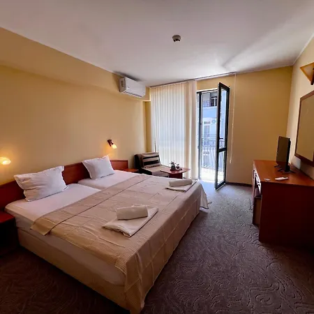 Adeti Hotel