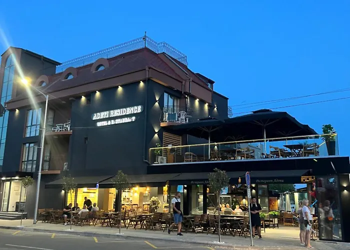Готель Adeti