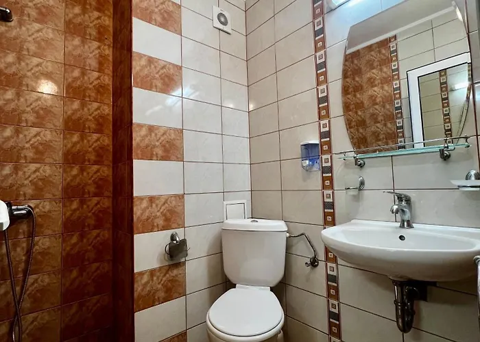 Adeti Готель 2*