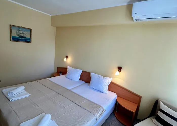 Готель Adeti 2*