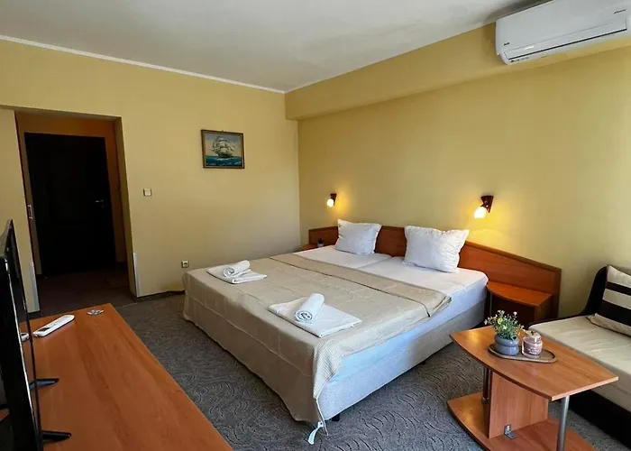 Adeti Готель 2*