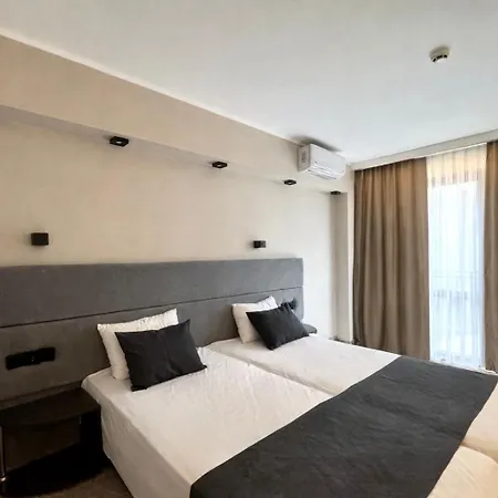 Otel Adeti
